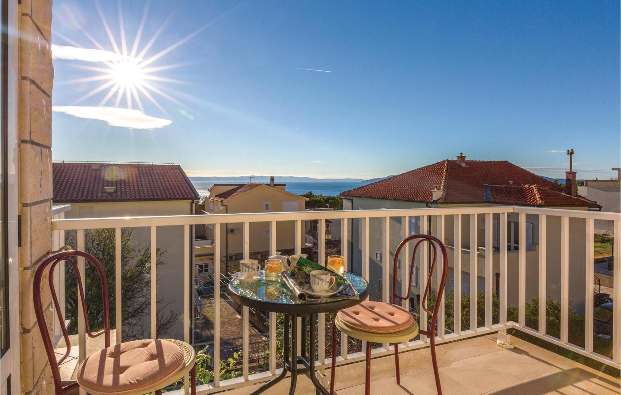 3 Bedroom Amazing Apartment In Makarska Dış mekan fotoğraf